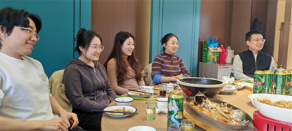 விடுமுறையை உற்சாகப்படுத்துகிறது மற்றும் ஒரு புதிய தொடக்கத்தை திறக்கிறது