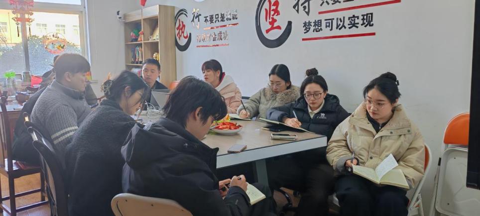 பணிக்குத் திரும்பு! வசந்த விழாவிற்குப் பிறகு ZMJ பேக்கேஜிங் முழு செயல்பாடுகளையும் மீண்டும் தொடங்குகிறது