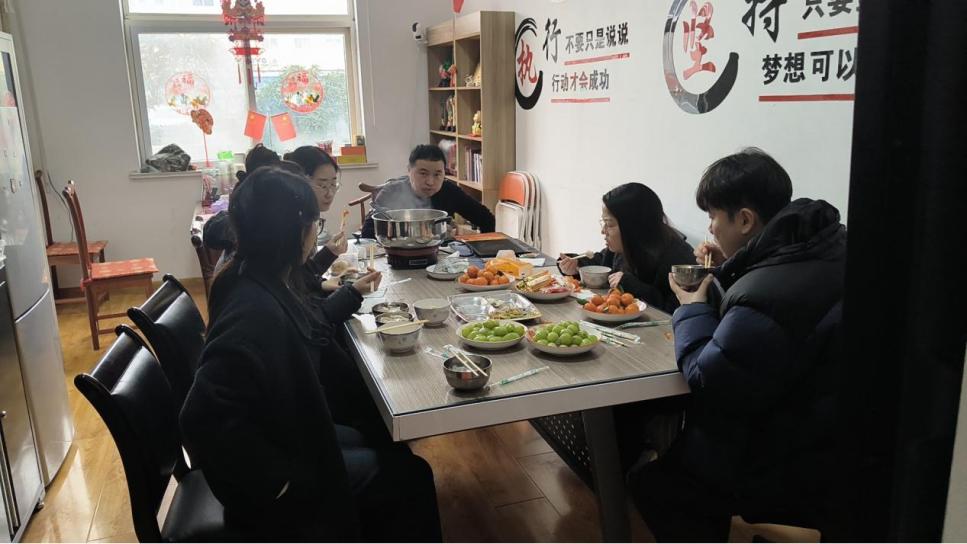 இனிமை மற்றும் ஒற்றுமை: ZMJ பேக்கேஜிங் குழு இணைந்து விளக்கு திருவிழாவைக் கொண்டாடுகிறது