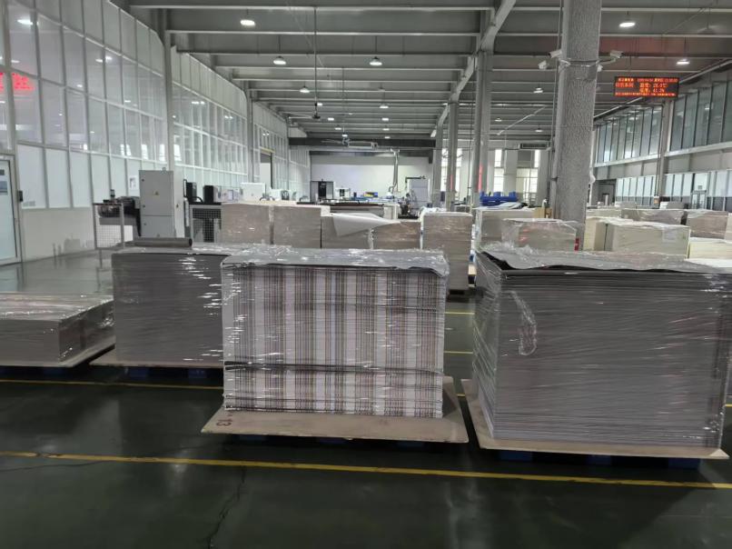 உலகளாவிய காகித பேக்கேஜிங்கிற்கான எங்கள் QC தரநிலைகளை வலுப்படுத்துதல்