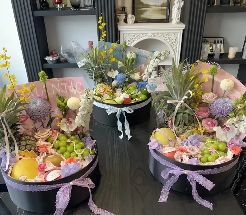 Exquisite fruit box