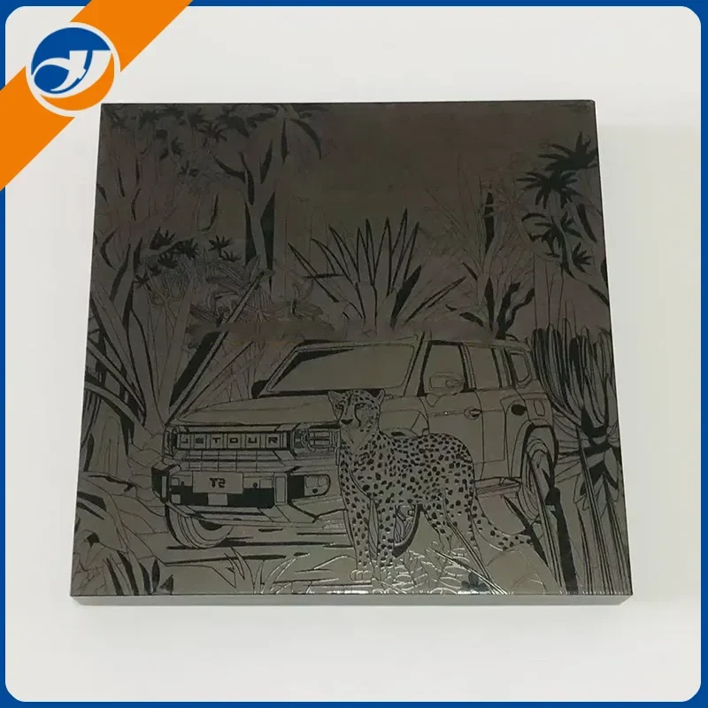 மேட் எம்போசிங் கருப்பு பரிசு பெட்டி